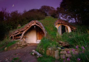 Szigetelőanyag - Hobbit ház Walesben